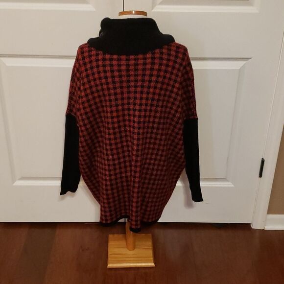 Joseph A Boxy‎ Cowl Neck Red and Black Plaid Oversized Sweater Size Small NWOT - Picture 2 of 6